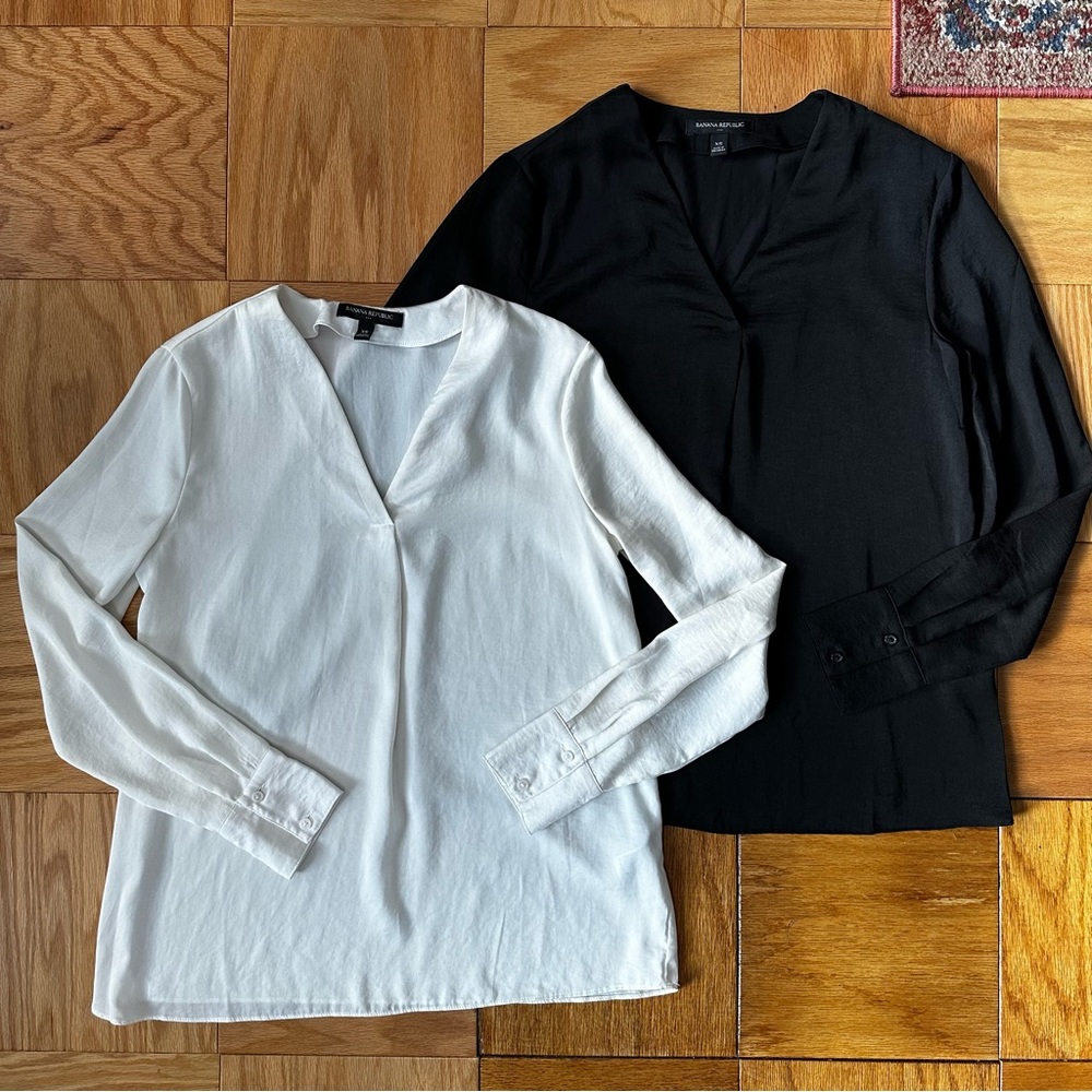 Bundle of 2 Banana Republic Blouses, Cream and Black